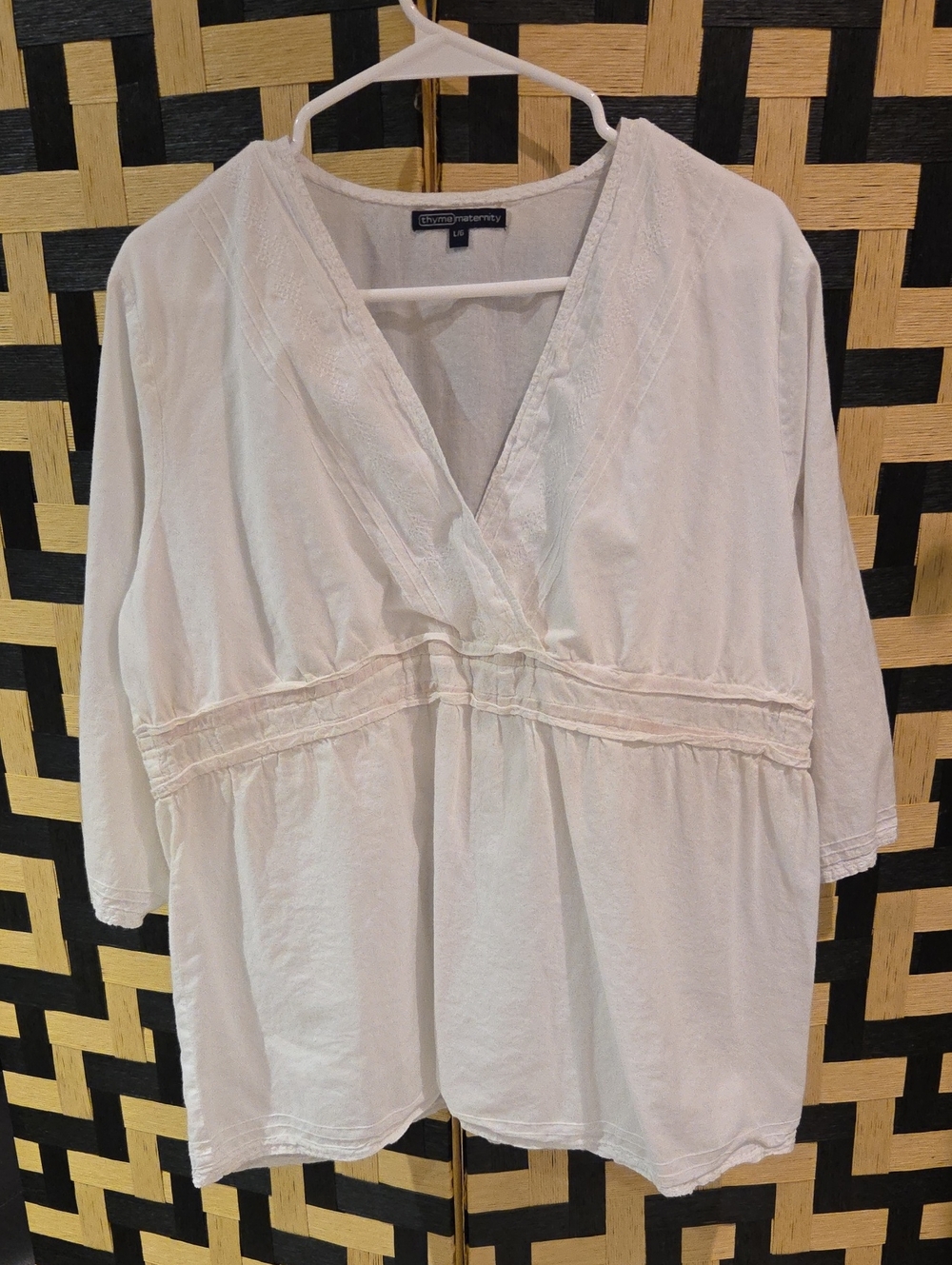 Thyme Maternity White V-Neck Maternity Tunic